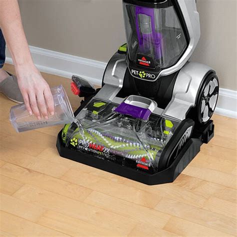 ProHeat 2X® Revolution® Pet Pro Deep Cleaner 22837 | BISSELL