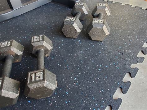 Commercial Gym Flooring for Weight Rooms & Gyms - FitFloors ...