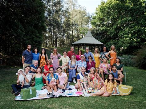 Neighbours reveals all the famous faces returning for final episodes – from Kylie to Margot ...