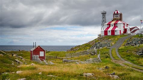 Featuring 5 Canadian Lighthouses to Inspire Your Social Distancing ...