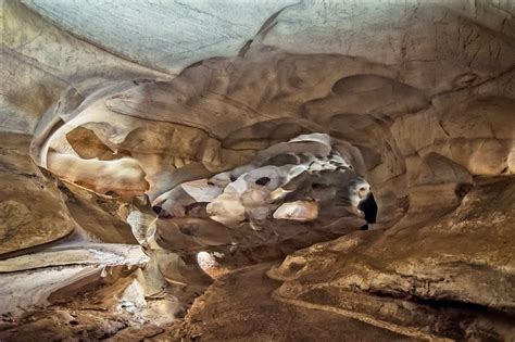 Longhorn Cavern State Park near San Antonio - The National Cave of Texas - Go Guides