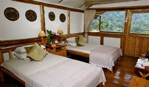 Uganda Safari Lodges | Where to stay when visiting Uganda.