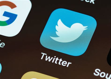 Twitter partners with eToro to enable Crypto and Stock Trading - Blockleaders