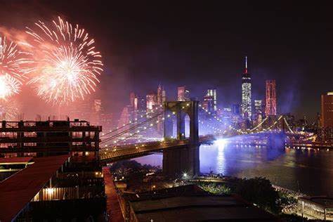 July 4th Fireworks are coming back to the Brooklyn Bridge