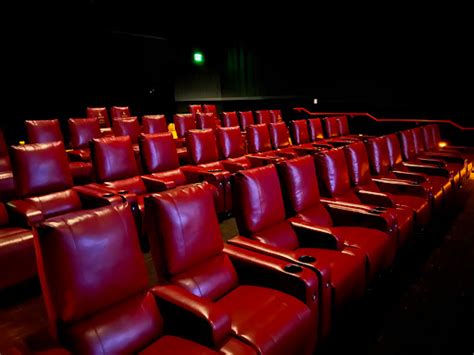 Movie Theater «AMC Loews Oak Tree 6», reviews and photos, 10006 Aurora Ave N, Seattle, WA 98133, USA