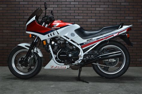 Gen 1 - 1984 Honda VF500F Interceptor - Rare SportBikesForSale