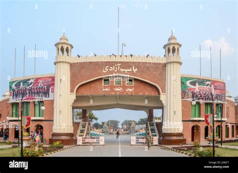 Wagah Border (Pakistan-India Border), Lahore, Pakistan Stock Photo - Alamy