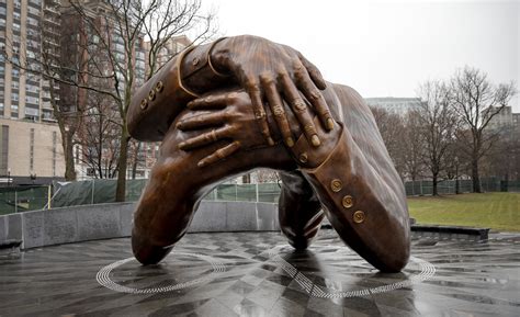 Hank Willis Thomas '98 Unveils 'The Embrace' MLK Memorial