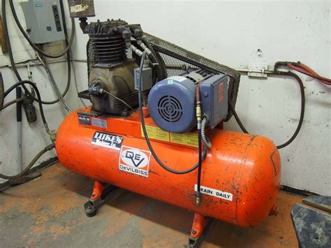 Large DeVilbiss Air Compressor (230 Volt, Single Phase)