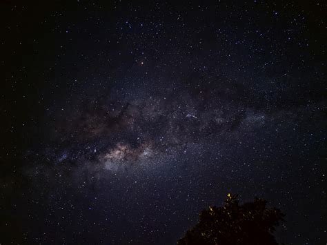 The night sky in Queensland, Australia today - my first time trying astro : r/pixelography