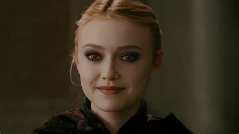 How Old Was Dakota Fanning In Twilight & How Old Was Her Character Jane Volturi?