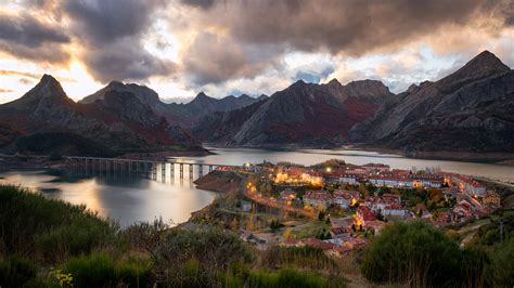 Riano cityscape autumn sunset with mountain range, Picos de Europa ...