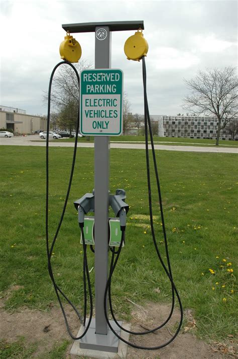 Electric Vehicle Charging Stations by 2G Engineering