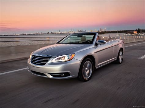 Chrysler 200 C Cabriolet : essais, fiabilité, avis, photos, prix