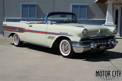 1957 Pontiac Bonneville | Motor City Classic Cars