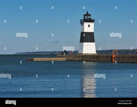 Erie Pierhead Lighthouse Lake Erie at Presque Isle State Park in Stock Photo: 4914509 - Alamy