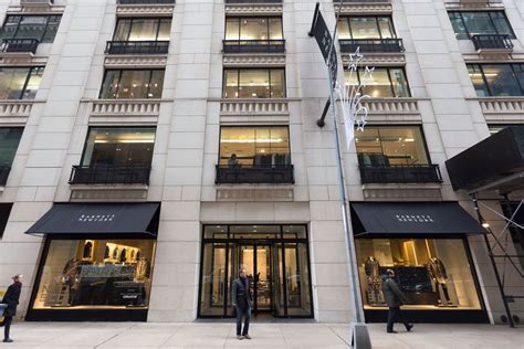 Barneys New York’s future at Madison Avenue flagship is uncertain ...