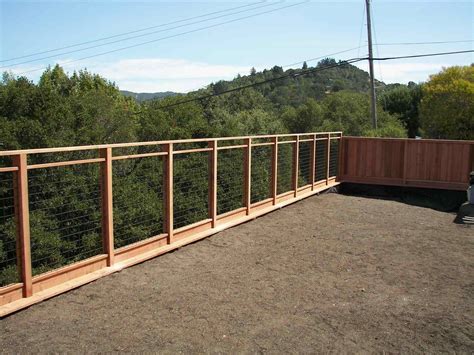 carambapublicitat.com | Domain For Sale | Welded wire fence, Wire fence, Hog panel fencing