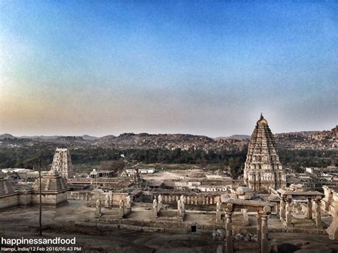 Hampi – Virupaksha Temple – happiness and food