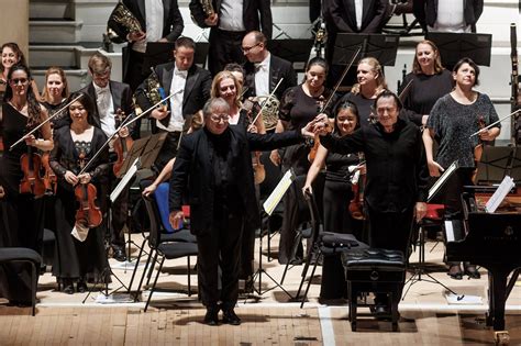 Concerto Budapest – András Keller conducts with a chamber musician’s instinct for detail