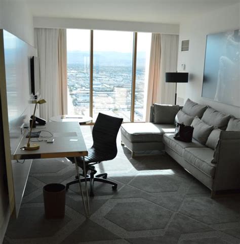 Delano Las Vegas Review: King Suite - Accroya