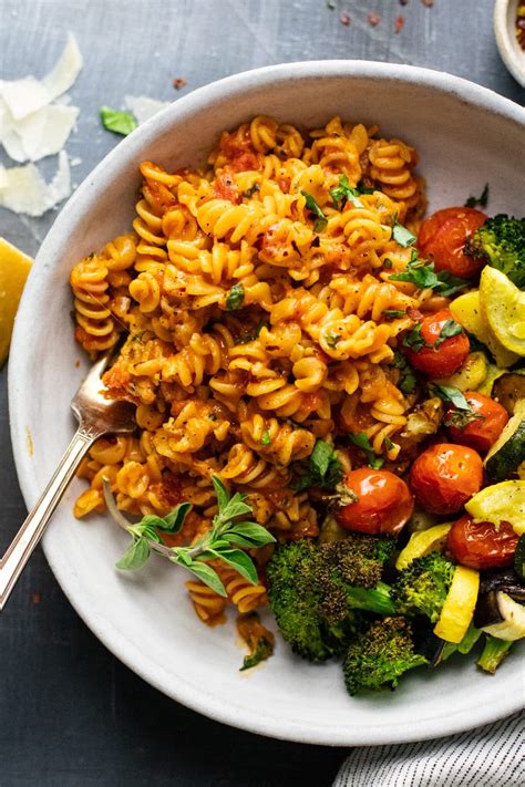 Cheesy Rotini Pasta with Roasted Vegetables – A Simple Palate