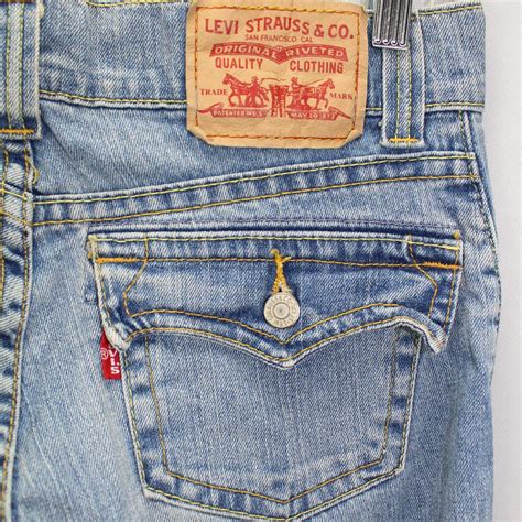 Stylish Levis 542 Low Flare Denim Jeans for Women