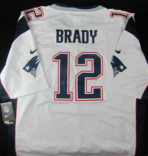 tom-brady-autogrpahed-jersey-2 - Memorabilia Center