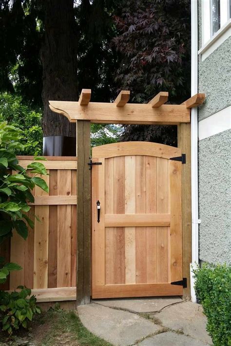 Cedar Gates & Arbours Custom Design in Vancouver - Premium Fence Company of BC | Fence gate ...