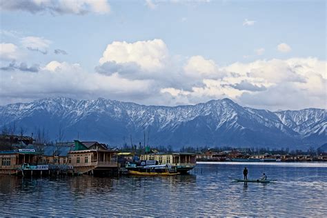 Travel Photography | Dal Lake | Kashmir | Paradise on Earth