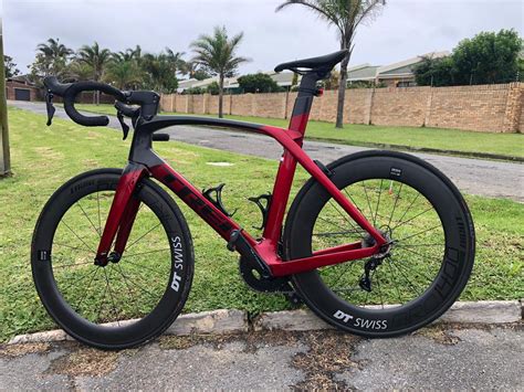 2019 Trek Madone SLR 8 - BicycleBlueBook.com