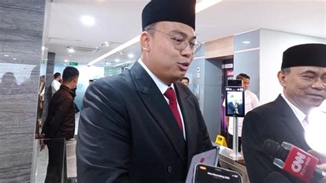 Fakta Menarik Angga Raka Prabowo, Wakil Menkominfo yang Baru – Menit.co.id