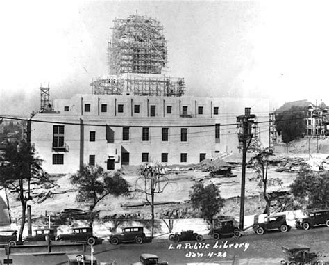 Los Angeles Central Library building under construction, 5th St ...