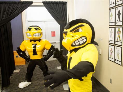 Herky on Parade statues unveiled