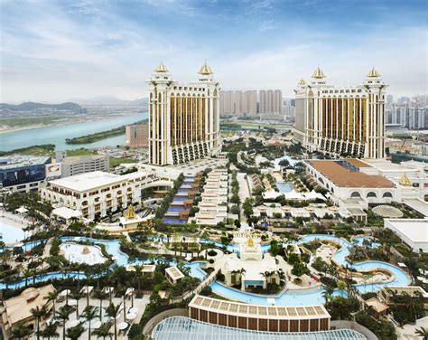 Build It Even If They're Not Coming? Galaxy Macau Opens Into Teeth Of ...