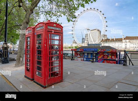 London Eye observation ferris wheel in London Stock Photo - Alamy