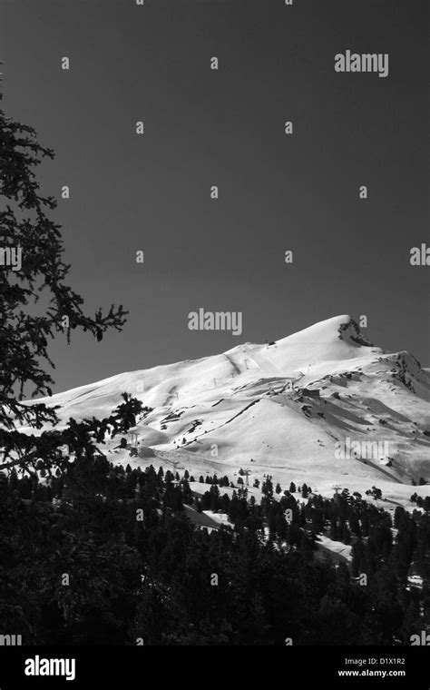 Lauberhorn Black and White Stock Photos & Images - Alamy