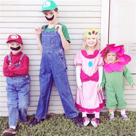 20+ Mario And Luigi Diy Costumes - IleiaPatrik