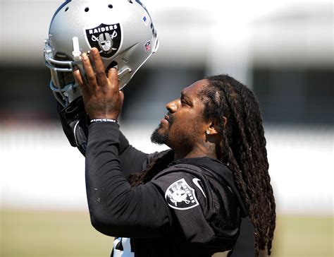 Marshawn Lynch in 2019? Raiders not sure about back’s intentions