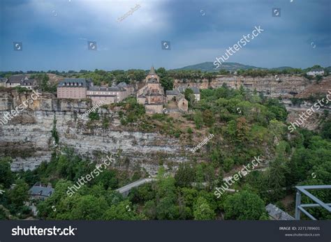 Canyon Bozouls Architecture Aveyron France Stock Photo 2271789601 | Shutterstock