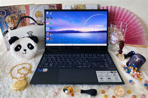 Geek Review: ASUS ZenBook Flip 13 (UX363) | Geek Culture