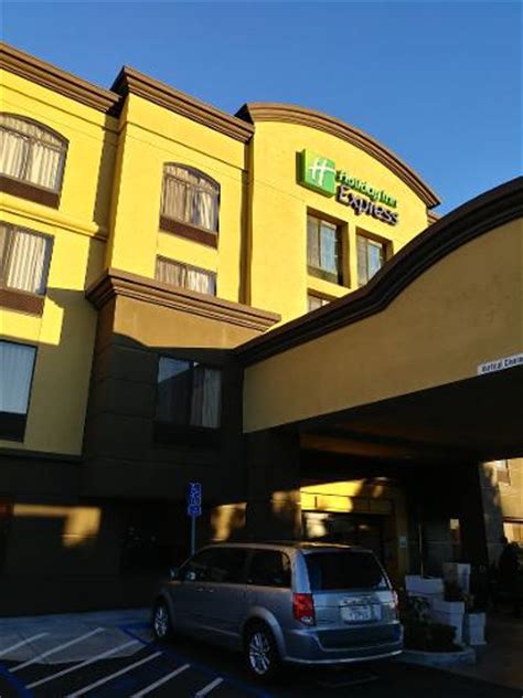 Book Holiday Inn Express San Francisco-Airport North, South San ...