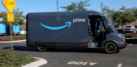 Amazon to cut delivery cost by offering pick-up service