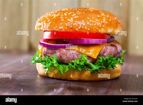 Classic homemade cheeseburger Stock Photo - Alamy