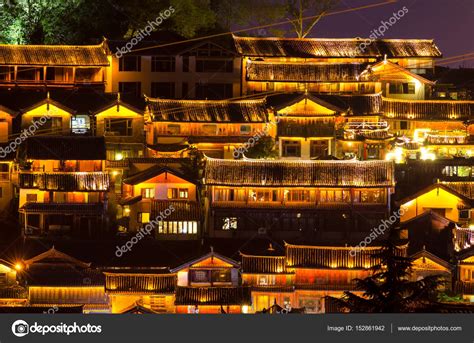 Night view of Old Town of Lijiang, Yunnan Province, China. – Stock Editorial Photo © gracethang ...