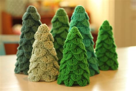 ergahandmade: Crochet Christmas Tree + Free Pattern