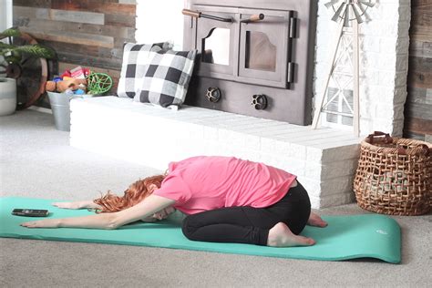 8 Easy Prenatal Yoga Poses For The Second Trimester Of Pregnancy