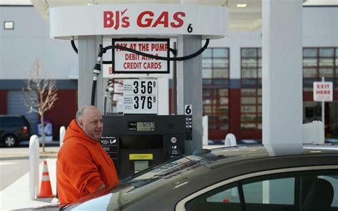 BJ's gas station to open with a sale