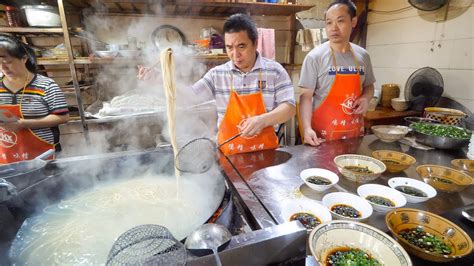 Street Food in China - ULTIMATE 14-HOUR SICHUAN Chinese Food Tour in Chengdu! (Part 1) - Bombofoods