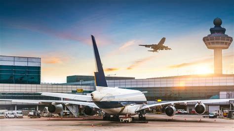 10 Largest Airports in the U.S. - Next Vacay